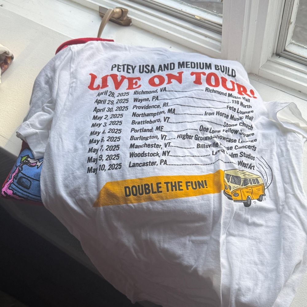 Medium Build Concert Merch - Picture 3 of 5